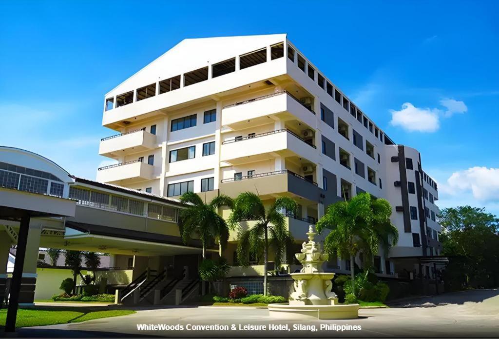 Whitewoods Convention And Leisure Hotel Silang Exterior photo