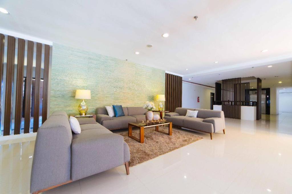 Whitewoods Convention And Leisure Hotel Silang Exterior photo